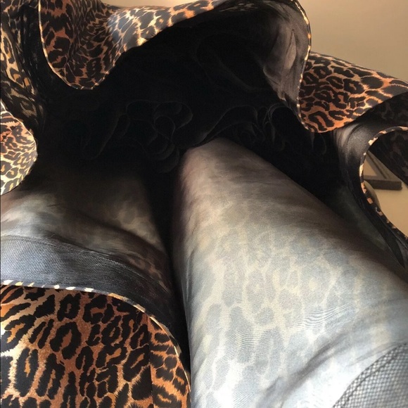 Sherri Hill Two Piece Chetah Print Prom Dress Size 0 - Picture 9 of 12